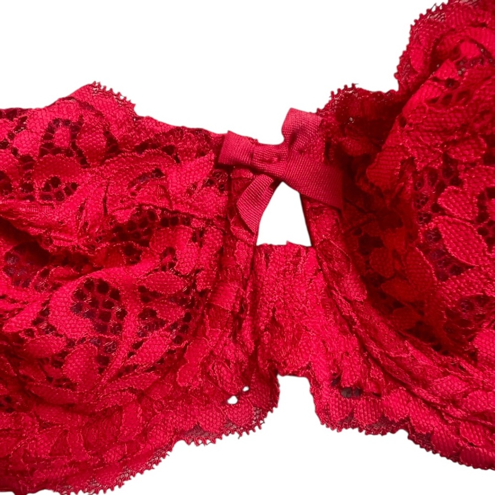 Victoria’s Secret Body by Victoria Unlined Demi Bra Red Lace 36C EUC - Picture 3 of 9